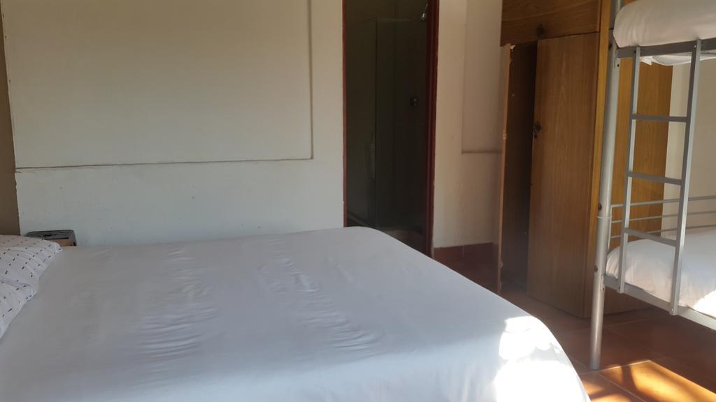 Rosebank Lodge & Backpacker โจฮันเนสเบิร์ก ภายนอก รูปภาพ